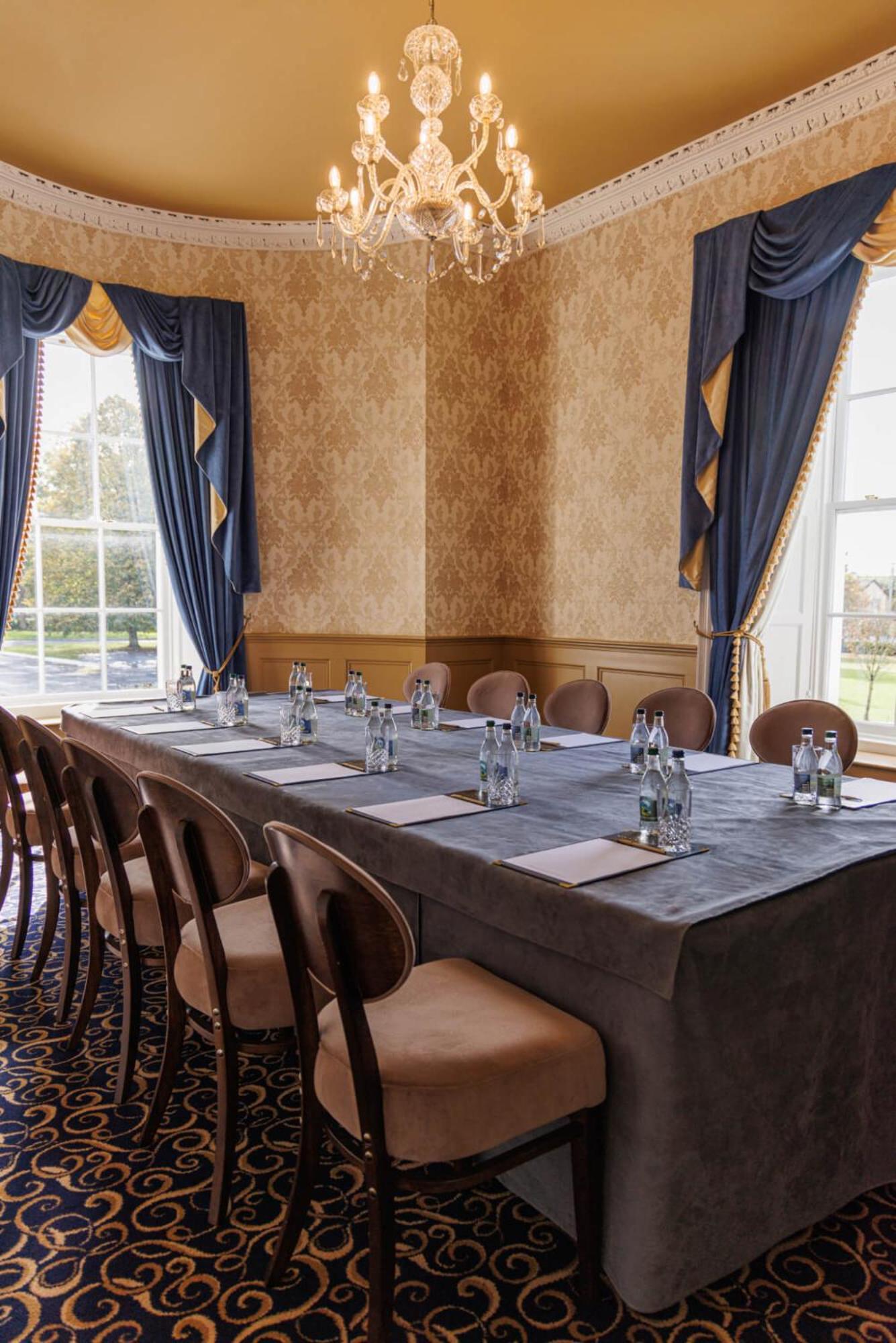 County Arms Birr Hotel Eksteriør billede
