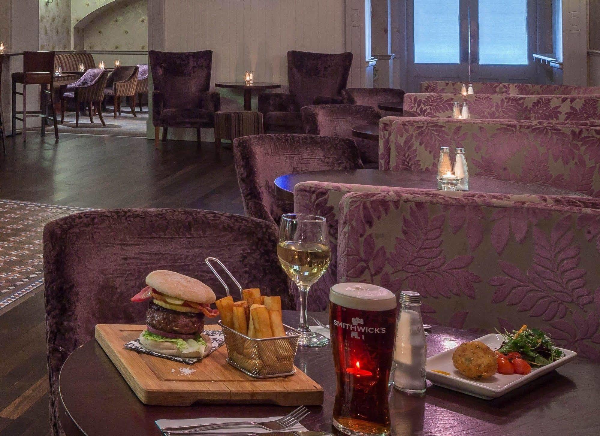 County Arms Birr Hotel Eksteriør billede